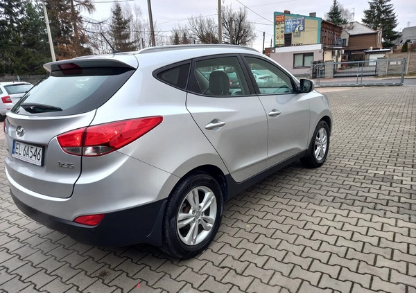 Hyundai ix35 cena 45700 przebieg: 157000, rok produkcji 2013 z Pabianice małe 211